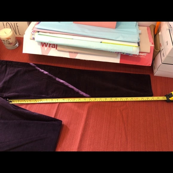 GAP - Velvet straight leg pants. Size 6. - Picture 8 of 8